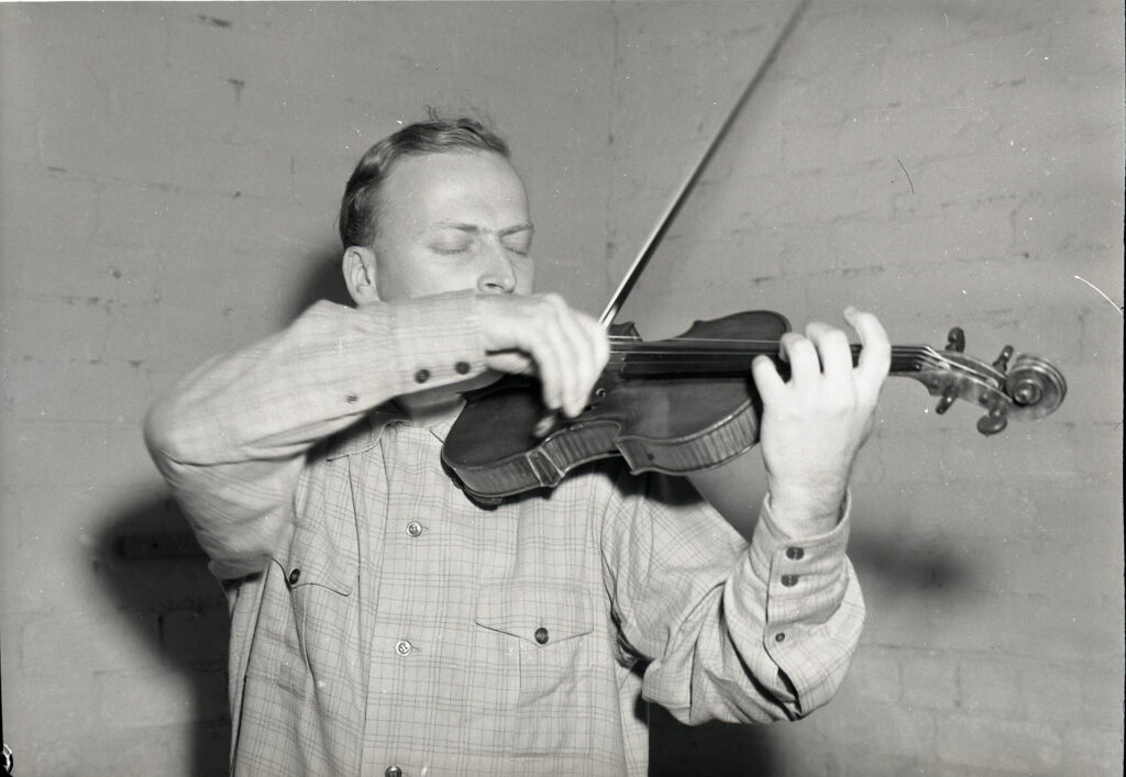 Yehudi_Menuhin_Tel_Aviv_997008